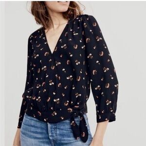 Madewell Size 4 Black floral wrap top